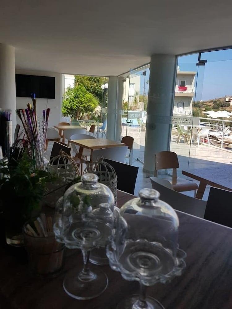 אגיה פלגיה קיתירה Pelagia Bay Hotel מראה חיצוני תמונה